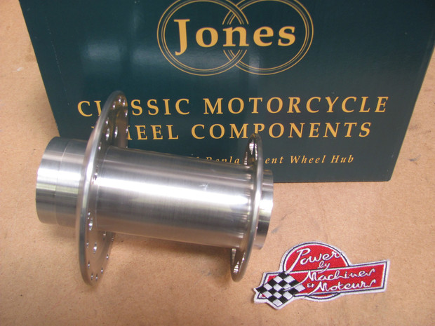 Moyeu arrière pour Triumph Bonneville en aluminium taillé dans la masse.
