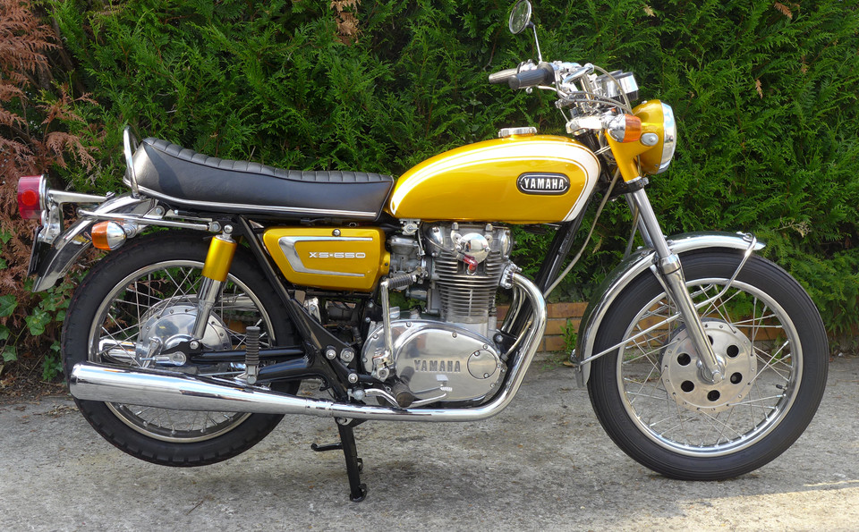 Yamaha 650 XS1B 1971 restored by Machines et Moteurs.