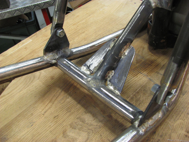 Botom reinforcement frame for Triumph Pré-Unit built by Machines et Moteurs.